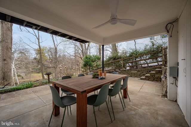 6124 BEACHWAY DR, Falls Church, VA 22041