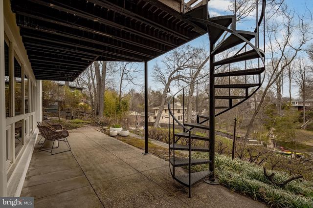 6124 BEACHWAY DR, Falls Church, VA 22041