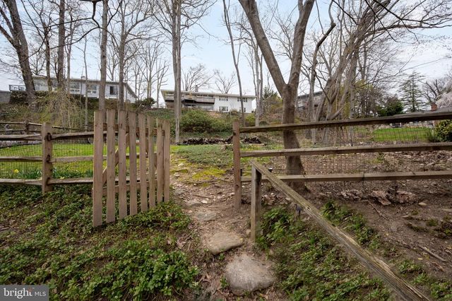 6124 BEACHWAY DR, Falls Church, VA 22041