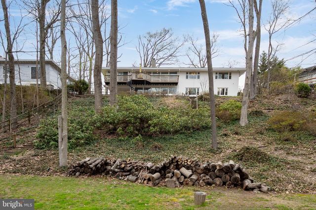 6124 BEACHWAY DR, Falls Church, VA 22041