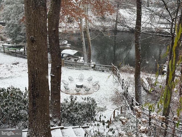 6124 BEACHWAY DR, Falls Church, VA 22041