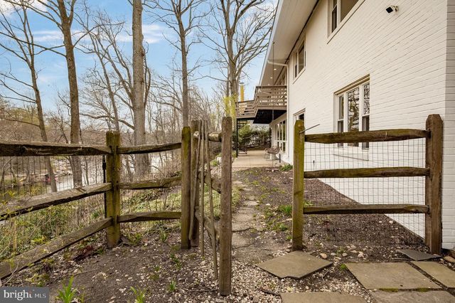 6124 BEACHWAY DR, Falls Church, VA 22041