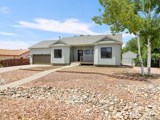 239 W Mangrum Dr, Pueblo West, CO 81007