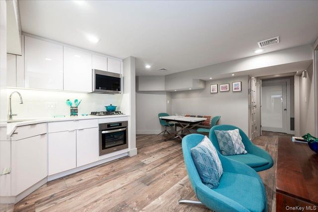 47 E Penn Street Lower, Long Beach, NY 11561