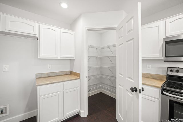 208 Roadrunner, New Braunfels, TX 78130