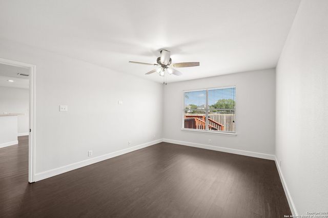 208 Roadrunner, New Braunfels, TX 78130