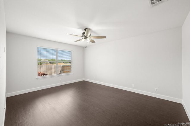 208 Roadrunner, New Braunfels, TX 78130