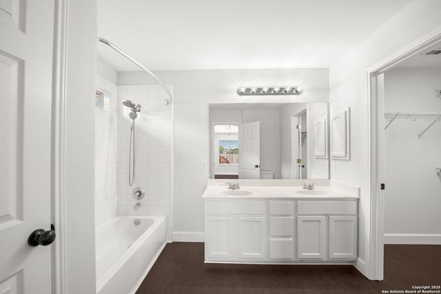 208 Roadrunner, New Braunfels, TX 78130