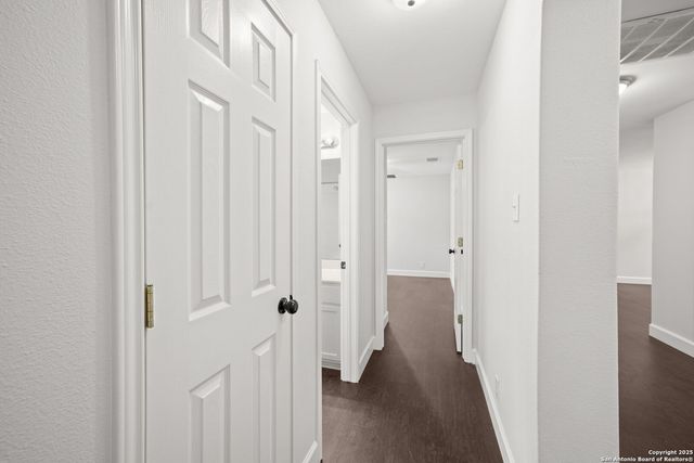 208 Roadrunner, New Braunfels, TX 78130