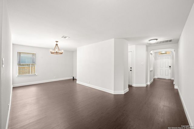 208 Roadrunner, New Braunfels, TX 78130