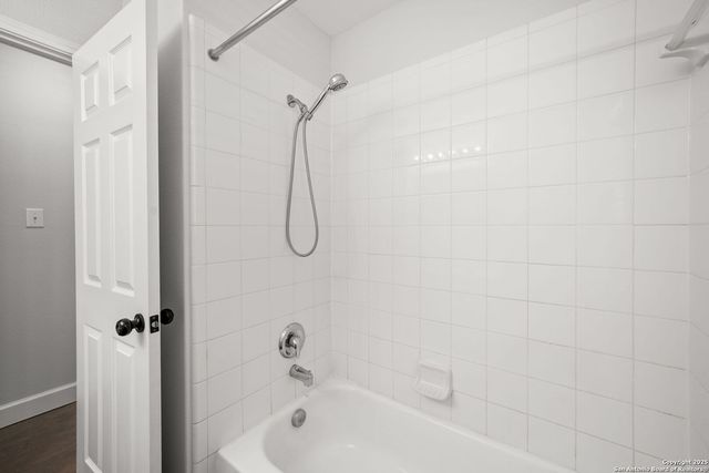 208 Roadrunner, New Braunfels, TX 78130