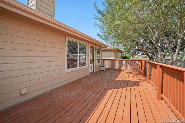 208 Roadrunner, New Braunfels, TX 78130