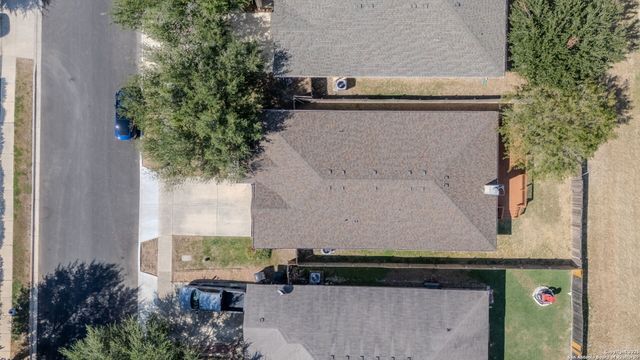 208 Roadrunner, New Braunfels, TX 78130