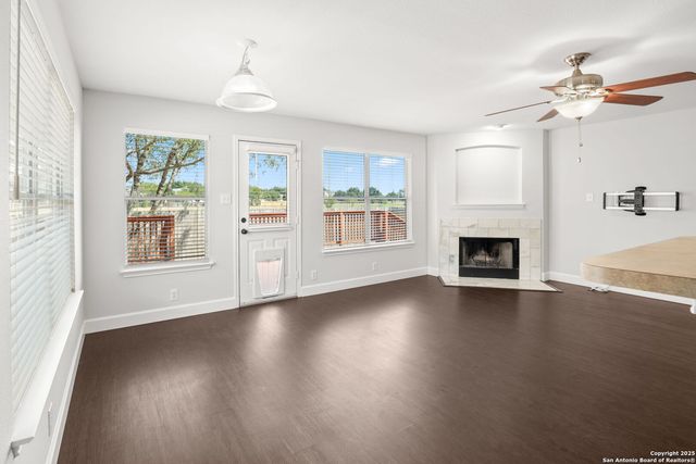 208 Roadrunner, New Braunfels, TX 78130