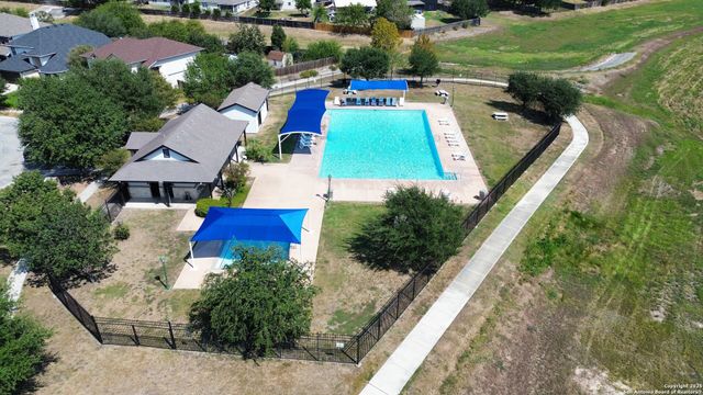 208 Roadrunner, New Braunfels, TX 78130