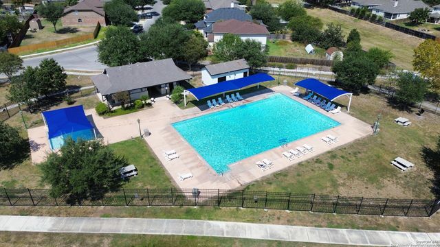 208 Roadrunner, New Braunfels, TX 78130