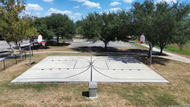 208 Roadrunner, New Braunfels, TX 78130