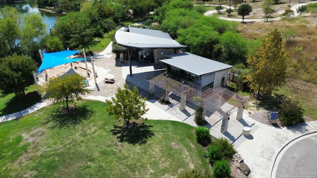 208 Roadrunner, New Braunfels, TX 78130