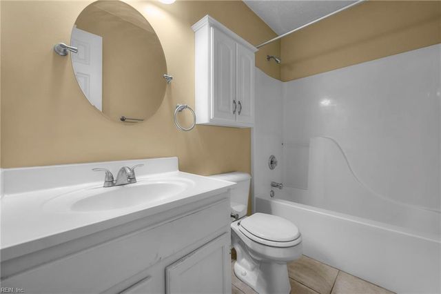 218 Old Bridge CT, Newport News, VA 23608