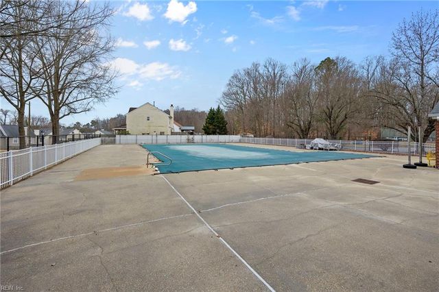 218 Old Bridge CT, Newport News, VA 23608