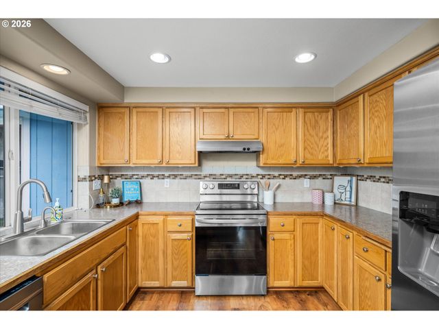 504 DEAN Ave, Eugene, OR 97404