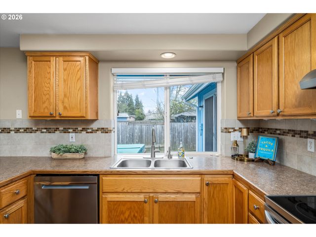 504 DEAN Ave, Eugene, OR 97404