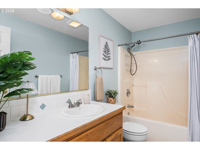 504 DEAN Ave, Eugene, OR 97404