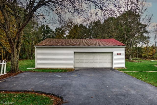 4007 Durst Clagg Road, Cortland, OH 44410