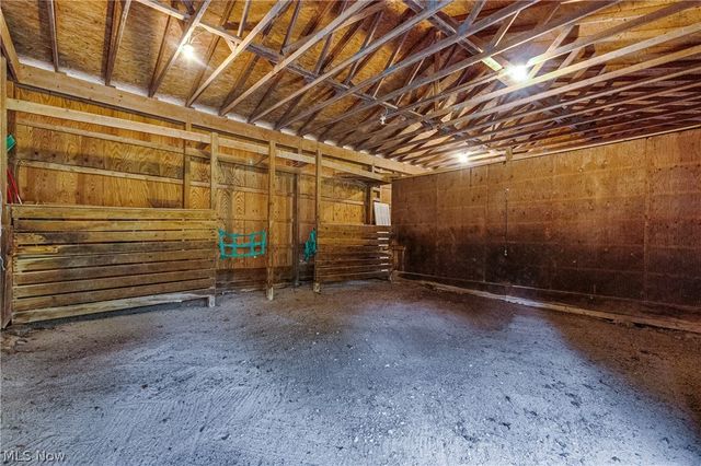 4007 Durst Clagg Road, Cortland, OH 44410