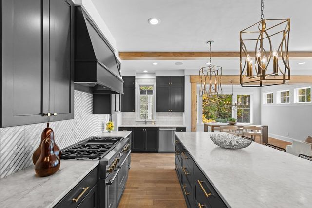 6505 Hawks Pointe Lane, Excelsior, MN 55331