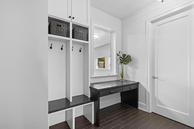 6505 Hawks Pointe Lane, Excelsior, MN 55331