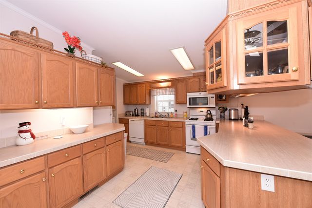 167 Blake Hill Road, Conway, NH 03813