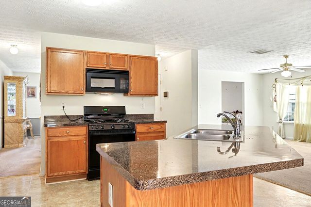 135 Rankin Circle, Mcdonough, GA 30253