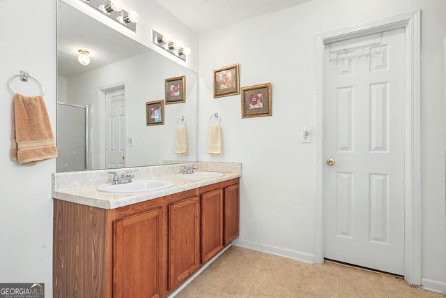 135 Rankin Circle, Mcdonough, GA 30253