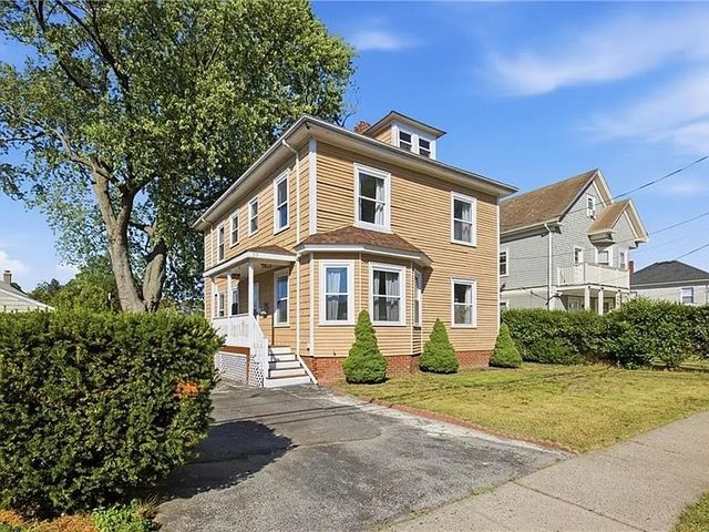 59 bourne Avenue, East Providence, RI 02916