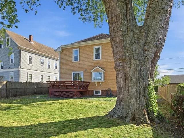 59 bourne Avenue, East Providence, RI 02916