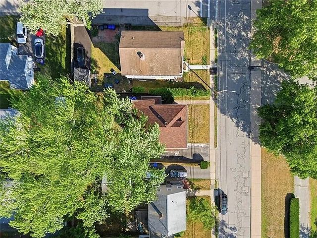 59 bourne Avenue, East Providence, RI 02916