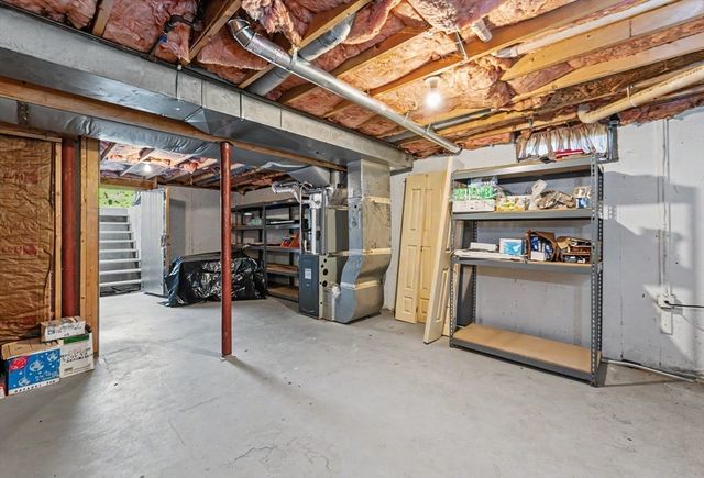 26 Juniperwood Dr, Haverhill, MA 01832