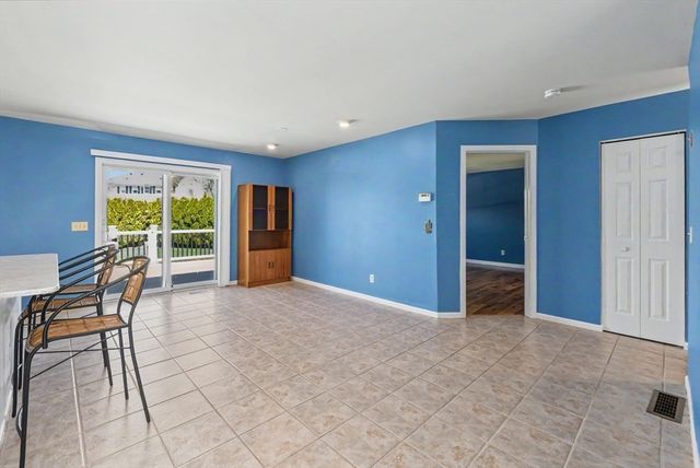 26 Juniperwood Dr, Haverhill, MA 01832