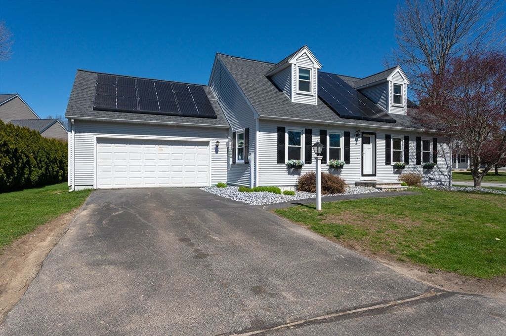 26 Juniperwood Dr, Haverhill, MA 01832