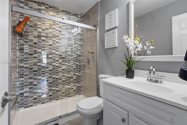 8218 SW 163rd Pl 8218, Miami, FL 33193