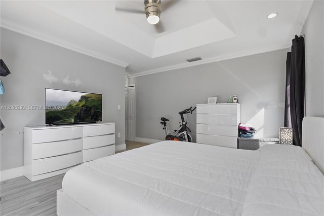 8218 SW 163rd Pl 8218, Miami, FL 33193