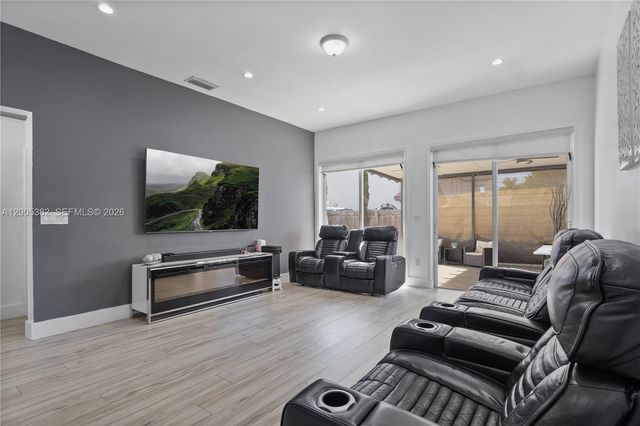 8218 SW 163rd Pl 8218, Miami, FL 33193