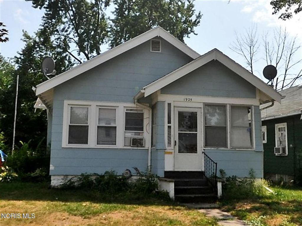 1925 Fairfax Road, Toledo, OH 43613