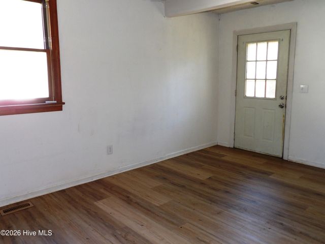 1113 Woodrow Street S, Wilson, NC 27893