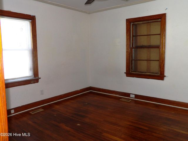 1113 Woodrow Street S, Wilson, NC 27893