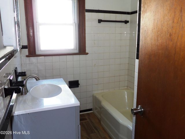 1113 Woodrow Street S, Wilson, NC 27893