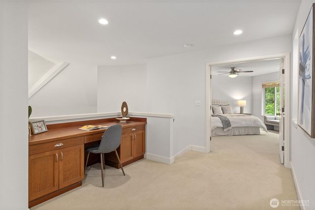 1021 271st Avenue SE, Sammamish, WA 98075