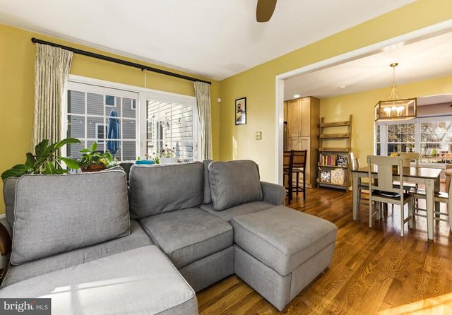 656 E GREENMAN RD, Haddonfield, NJ 08033