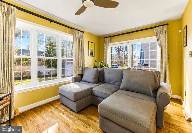 656 E GREENMAN RD, Haddonfield, NJ 08033